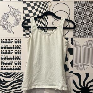 🤍 Scoop Neck Tank 🤍